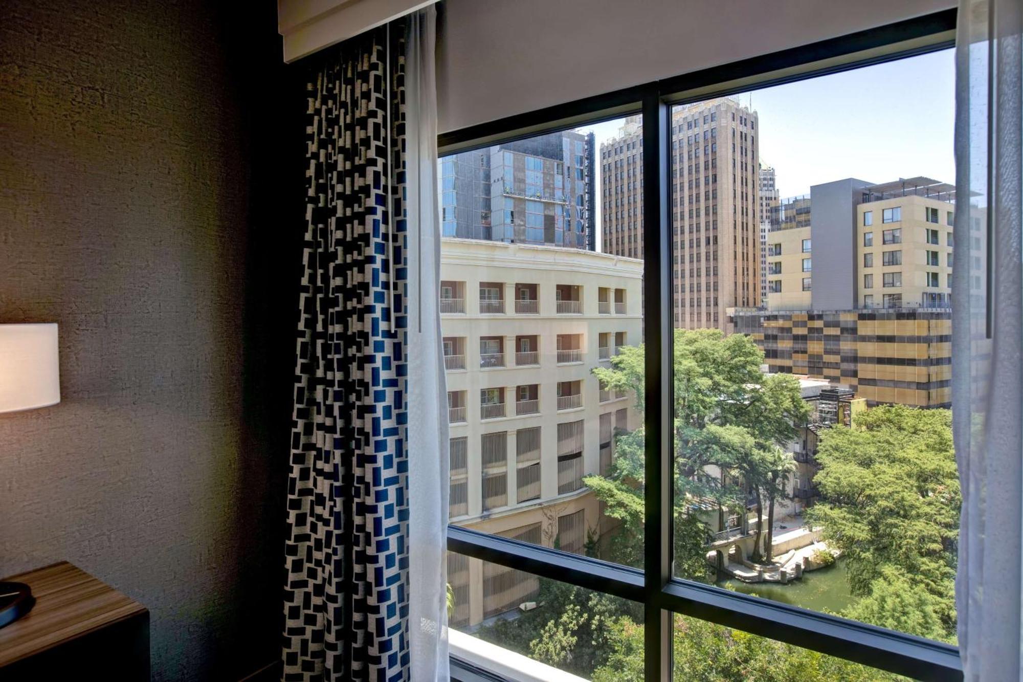 Hampton Inn & Suites San Antonio Riverwalk Εξωτερικό φωτογραφία