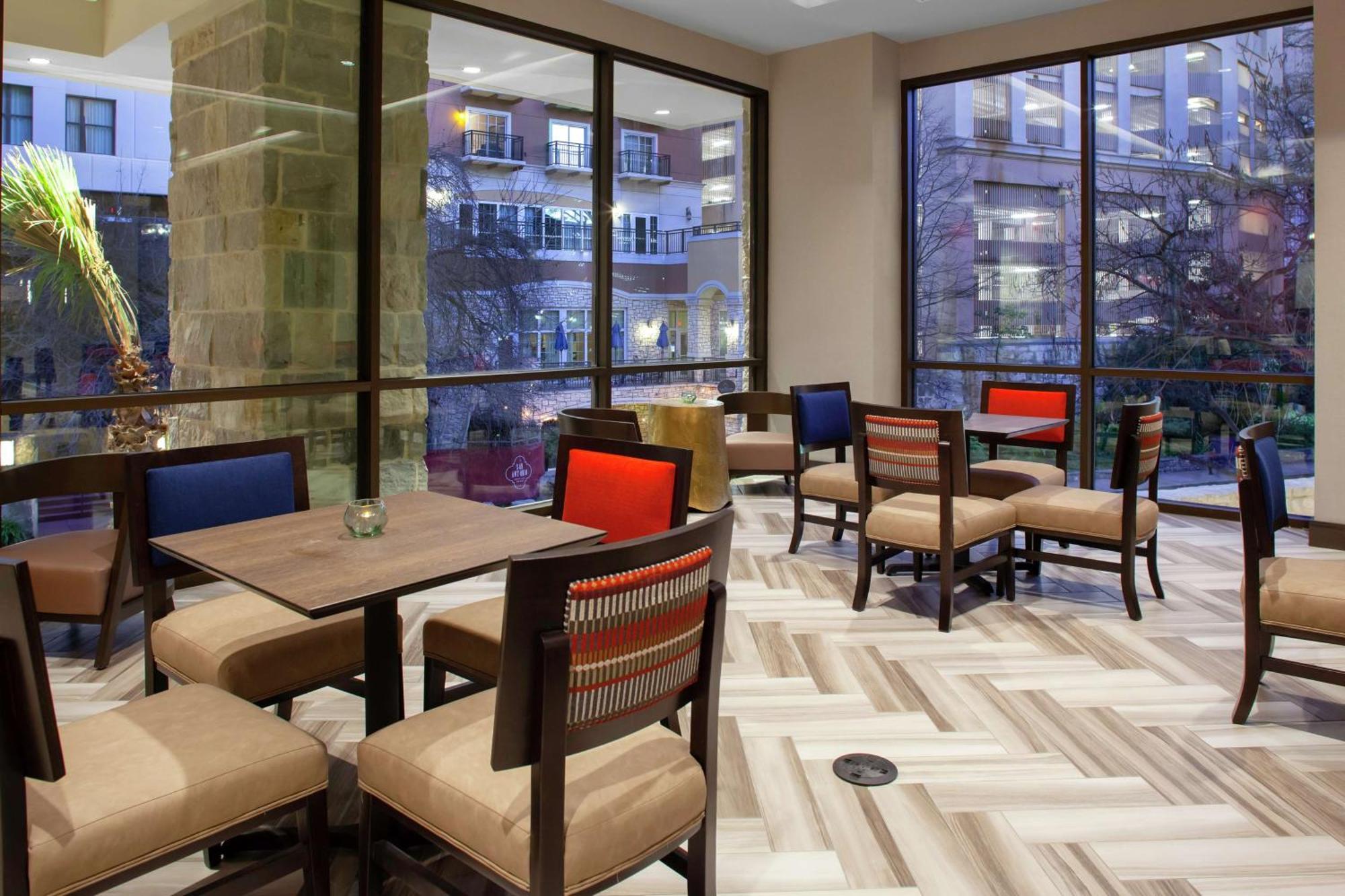 Hampton Inn & Suites San Antonio Riverwalk Εξωτερικό φωτογραφία